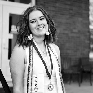 Meet your Posher, Whitney